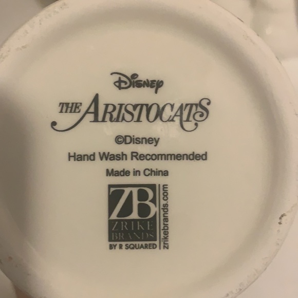 Aristocats Disney Marie the Kitty. Brand New Mug with Lid. - Picture 7 of 7